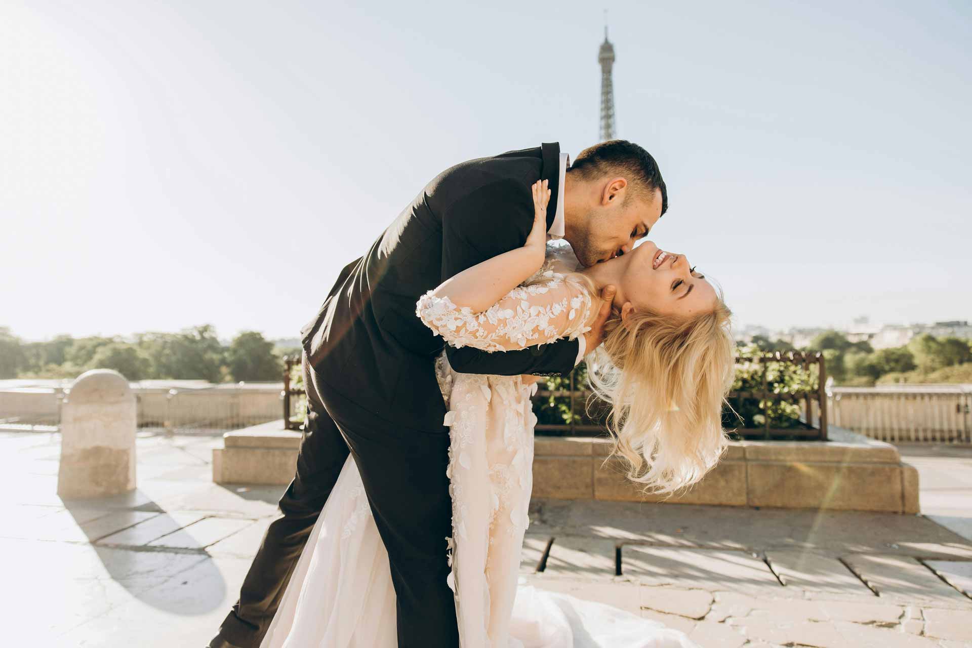 Location de péniche à Paris pour un mariage